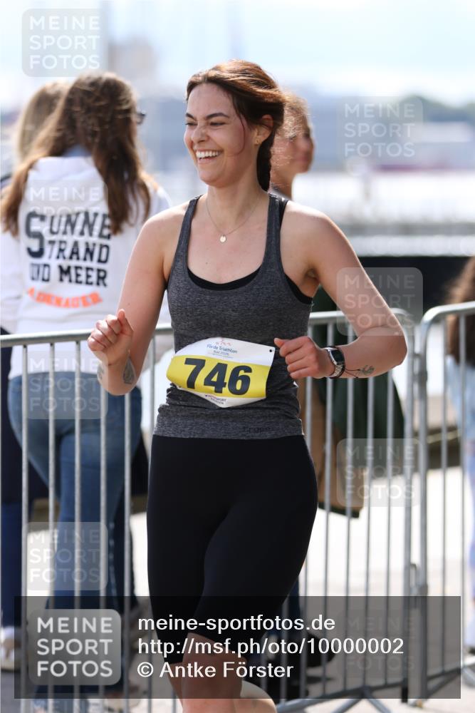 16.08.2026 - KN Förde Triathlon 2026 Antke Förster http://msf.ph/oto/10000002 16.08.2026 13:59:08 Laufen  meine-sportfotos.de