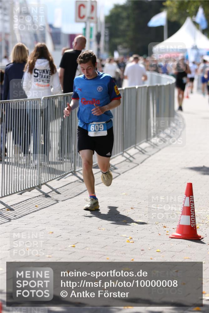 16.08.2026 - KN Förde Triathlon 2026 Antke Förster http://msf.ph/oto/10000008 16.08.2026 13:59:25 Laufen  meine-sportfotos.de