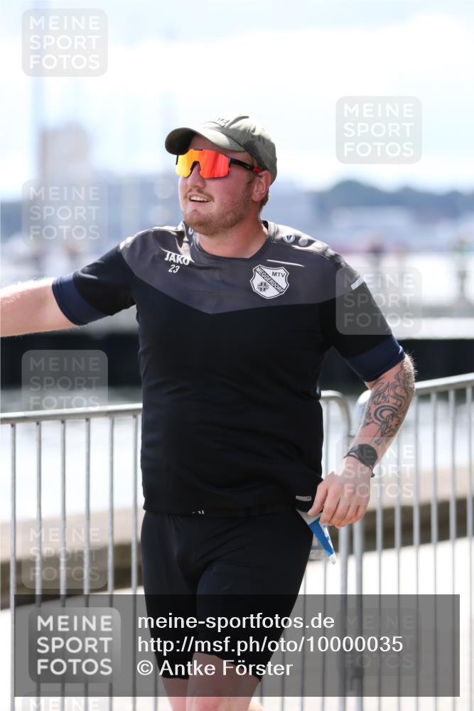16.08.2026 - KN Förde Triathlon 2026 Antke Förster http://msf.ph/oto/10000035 16.08.2026 13:59:54 Laufen  meine-sportfotos.de