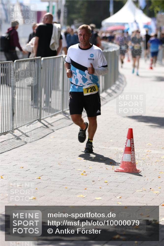 16.08.2026 - KN Förde Triathlon 2026 Antke Förster http://msf.ph/oto/10000079 16.08.2026 14:01:00 Laufen  meine-sportfotos.de