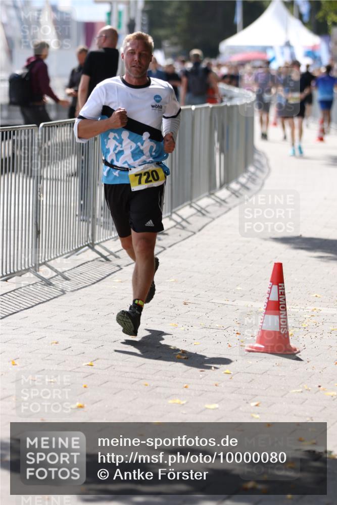 16.08.2026 - KN Förde Triathlon 2026 Antke Förster http://msf.ph/oto/10000080 16.08.2026 14:01:00 Laufen  meine-sportfotos.de