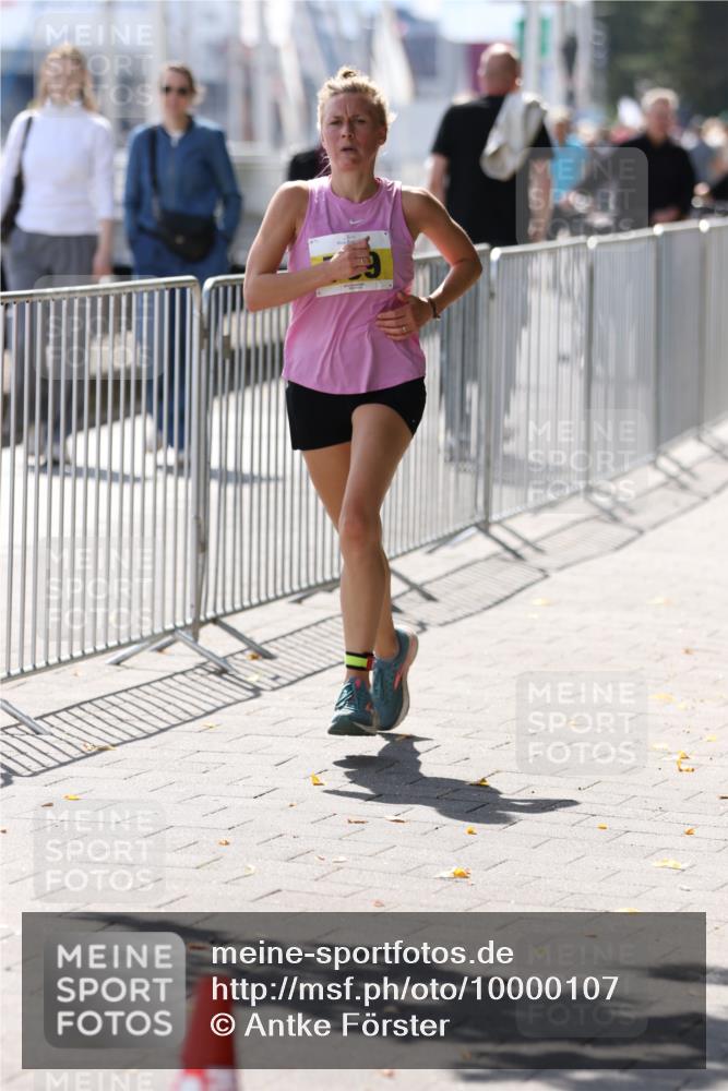 16.08.2026 - KN Förde Triathlon 2026 Antke Förster http://msf.ph/oto/10000107 16.08.2026 14:01:31 Laufen  meine-sportfotos.de