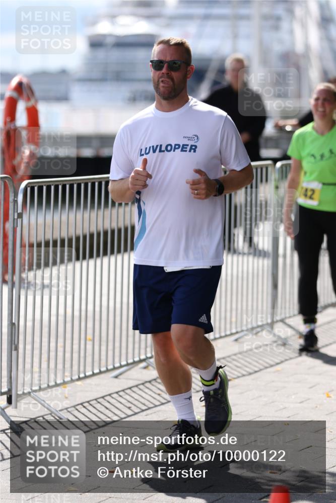 16.08.2026 - KN Förde Triathlon 2026 Antke Förster http://msf.ph/oto/10000122 16.08.2026 14:01:44 Laufen  meine-sportfotos.de