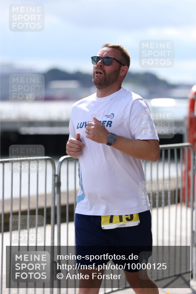 16.08.2026 - KN Förde Triathlon 2026 Antke Förster http://msf.ph/oto/10000125 16.08.2026 14:01:45 Laufen  meine-sportfotos.de