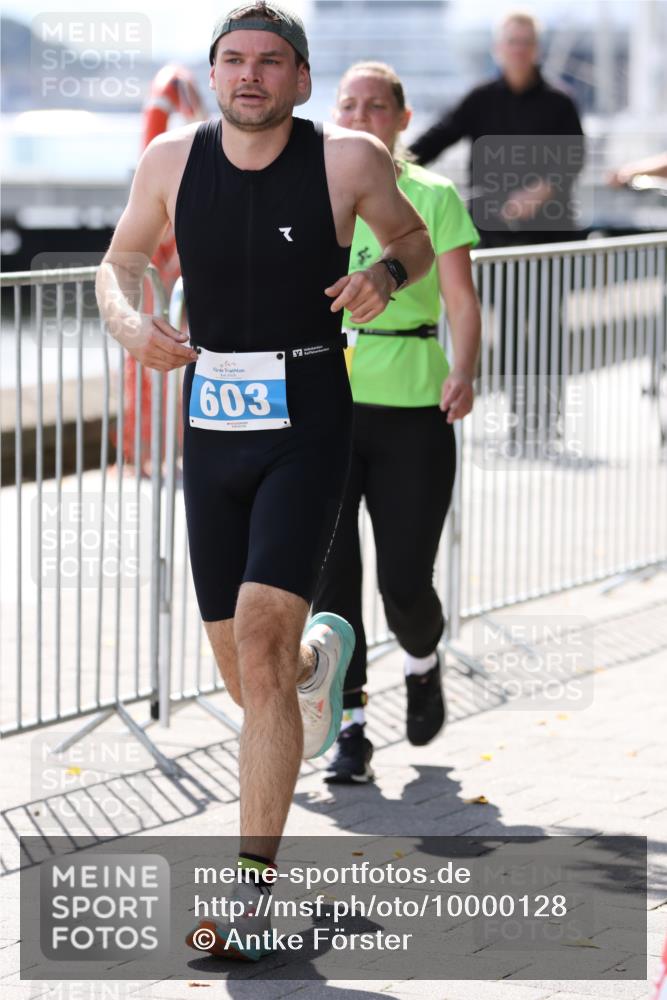 16.08.2026 - KN Förde Triathlon 2026 Antke Förster http://msf.ph/oto/10000128 16.08.2026 14:01:46 Laufen  meine-sportfotos.de