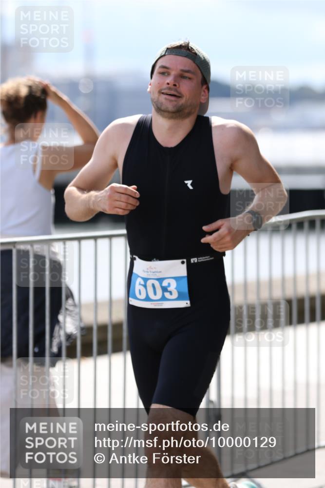 16.08.2026 - KN Förde Triathlon 2026 Antke Förster http://msf.ph/oto/10000129 16.08.2026 14:01:47 Laufen  meine-sportfotos.de