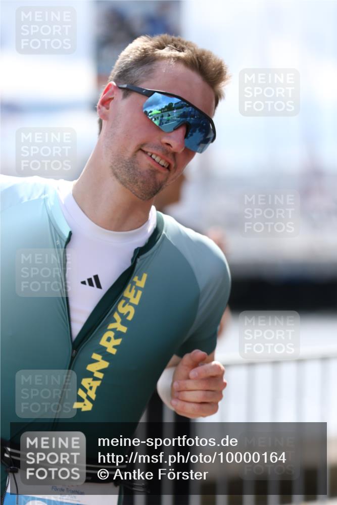 16.08.2026 - KN Förde Triathlon 2026 Antke Förster http://msf.ph/oto/10000164 16.08.2026 14:02:30 Laufen  meine-sportfotos.de
