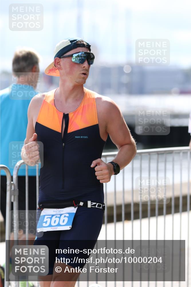 16.08.2026 - KN Förde Triathlon 2026 Antke Förster http://msf.ph/oto/10000204 16.08.2026 14:04:10 Laufen  meine-sportfotos.de