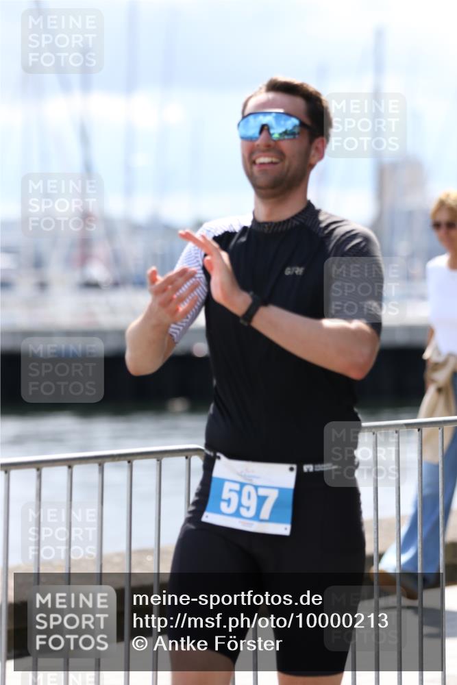 16.08.2026 - KN Förde Triathlon 2026 Antke Förster http://msf.ph/oto/10000213 16.08.2026 14:04:17 Laufen  meine-sportfotos.de