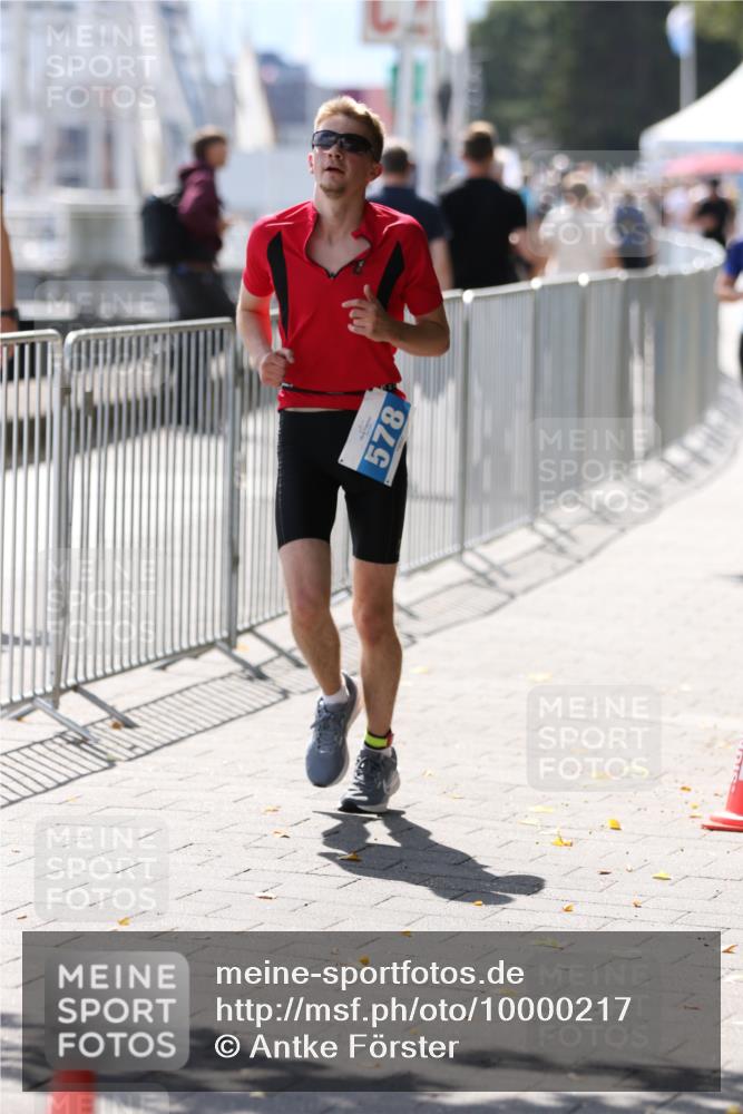 16.08.2026 - KN Förde Triathlon 2026 Antke Förster http://msf.ph/oto/10000217 16.08.2026 14:05:04 Laufen  meine-sportfotos.de