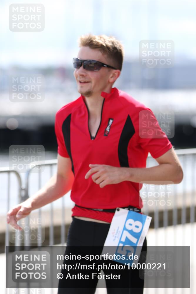 16.08.2026 - KN Förde Triathlon 2026 Antke Förster http://msf.ph/oto/10000221 16.08.2026 14:05:07 Laufen  meine-sportfotos.de