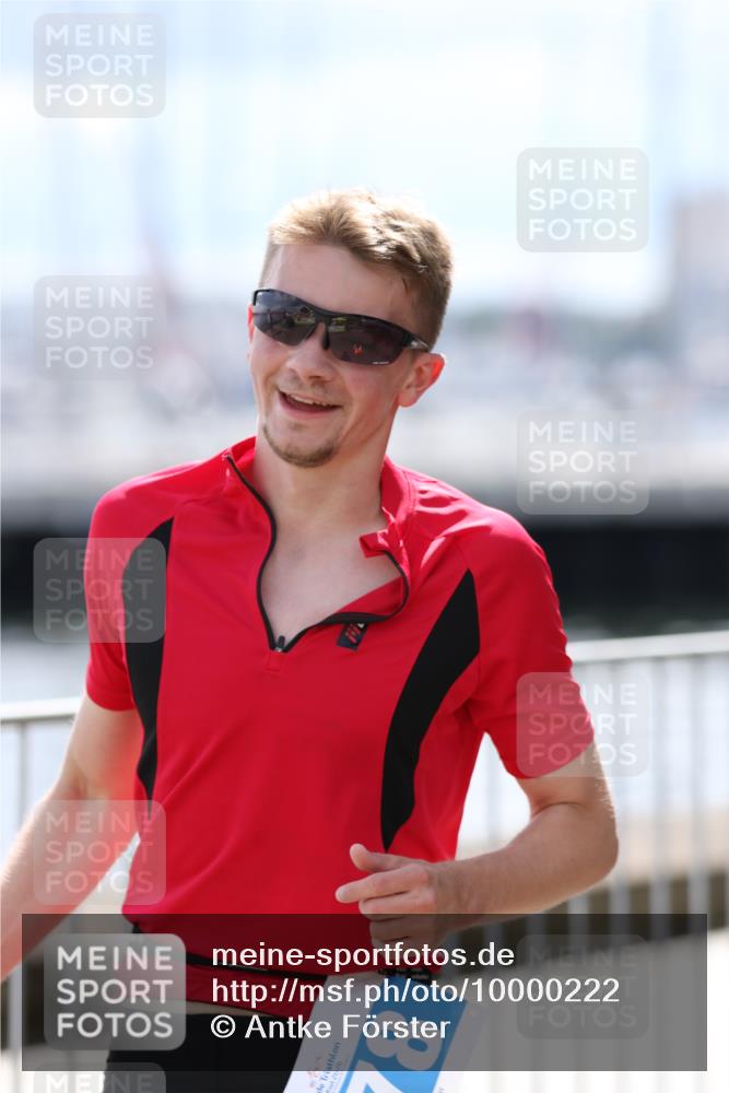 16.08.2026 - KN Förde Triathlon 2026 Antke Förster http://msf.ph/oto/10000222 16.08.2026 14:05:07 Laufen  meine-sportfotos.de