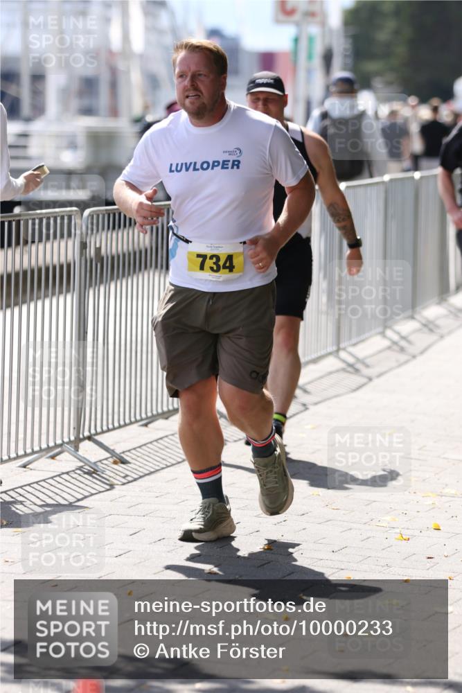 16.08.2026 - KN Förde Triathlon 2026 Antke Förster http://msf.ph/oto/10000233 16.08.2026 14:05:34 Laufen  meine-sportfotos.de