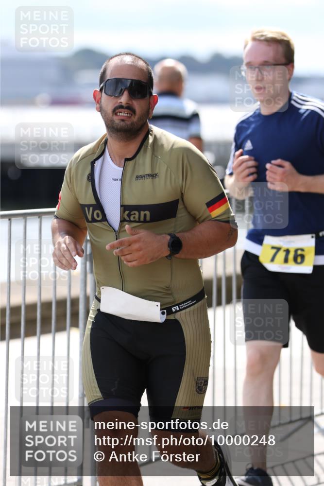 16.08.2026 - KN Förde Triathlon 2026 Antke Förster http://msf.ph/oto/10000248 16.08.2026 14:05:46 Laufen  meine-sportfotos.de