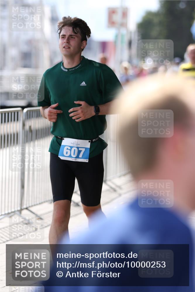 16.08.2026 - KN Förde Triathlon 2026 Antke Förster http://msf.ph/oto/10000253 16.08.2026 14:05:50 Laufen  meine-sportfotos.de