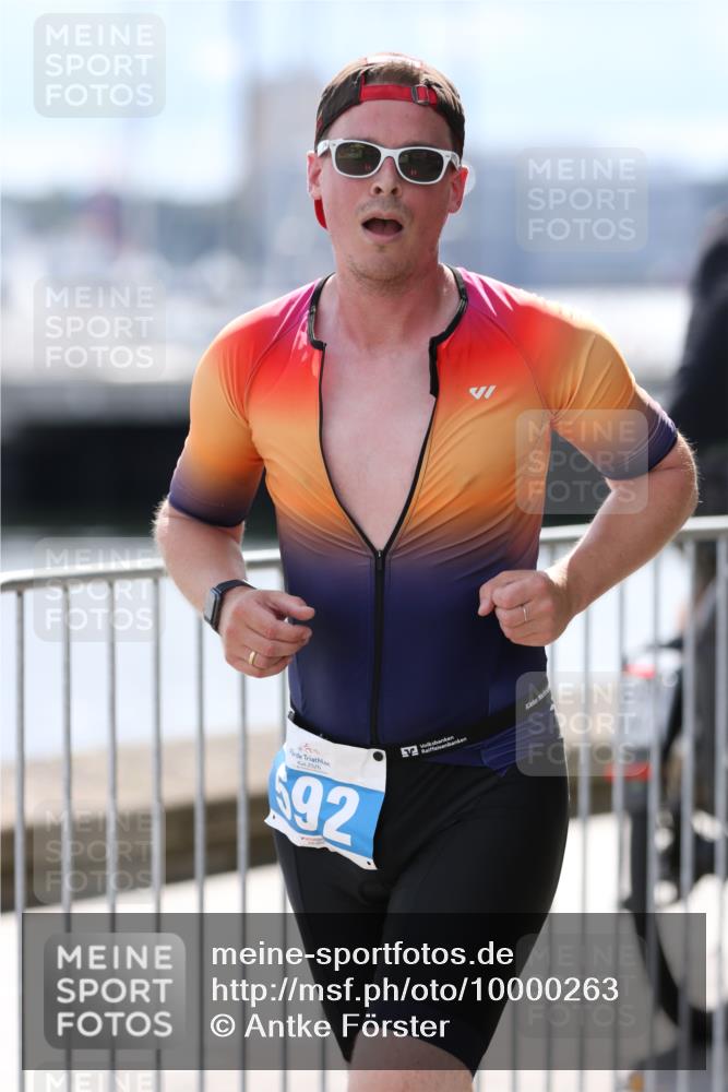 16.08.2026 - KN Förde Triathlon 2026 Antke Förster http://msf.ph/oto/10000263 16.08.2026 14:06:07 Laufen  meine-sportfotos.de