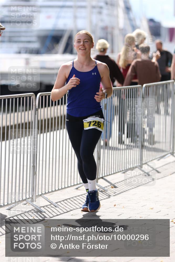 16.08.2026 - KN Förde Triathlon 2026 Antke Förster http://msf.ph/oto/10000296 16.08.2026 14:08:28 Laufen  meine-sportfotos.de