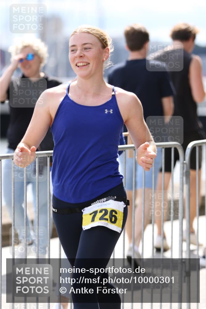 16.08.2026 - KN Förde Triathlon 2026 Antke Förster http://msf.ph/oto/10000301 16.08.2026 14:08:30 Laufen  meine-sportfotos.de