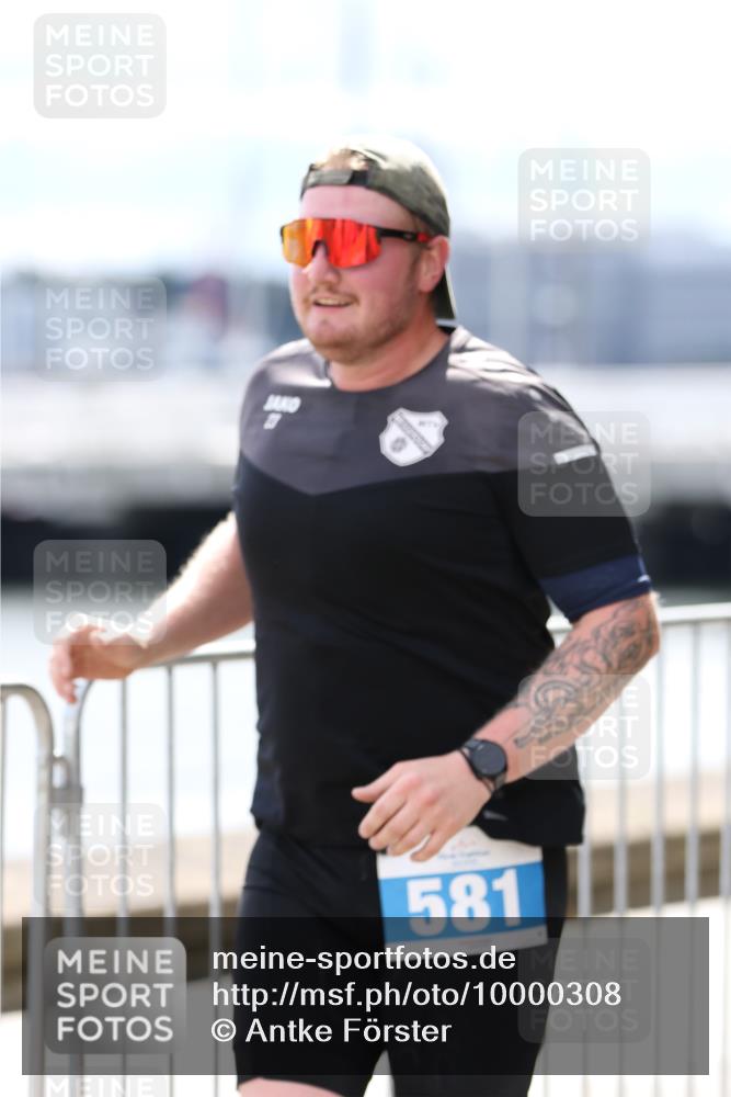16.08.2026 - KN Förde Triathlon 2026 Antke Förster http://msf.ph/oto/10000308 16.08.2026 14:08:49 Laufen  meine-sportfotos.de