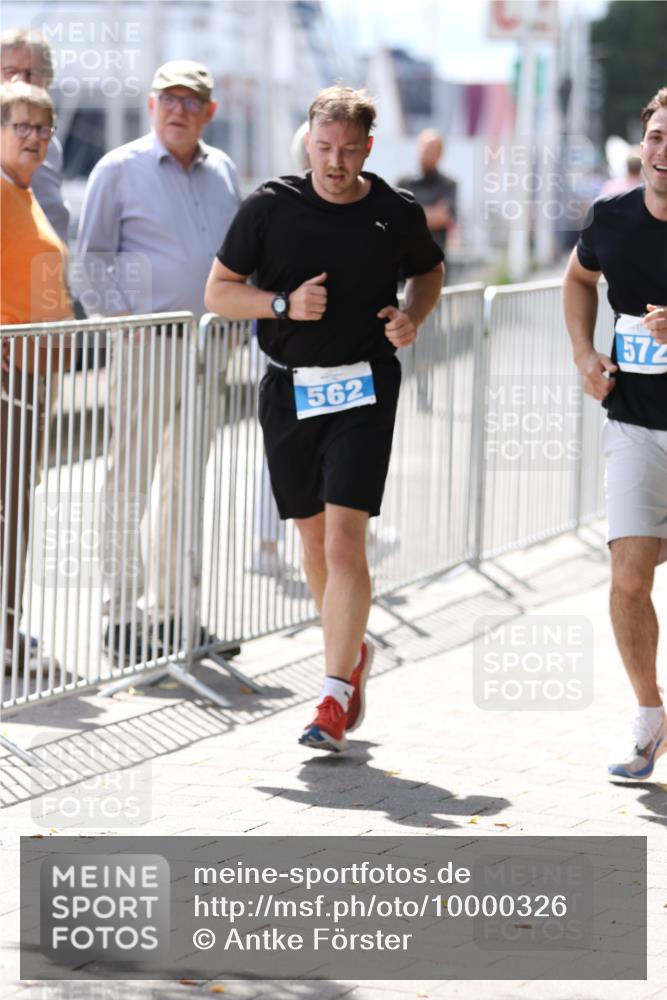 16.08.2026 - KN Förde Triathlon 2026 Antke Förster http://msf.ph/oto/10000326 16.08.2026 14:09:45 Laufen  meine-sportfotos.de