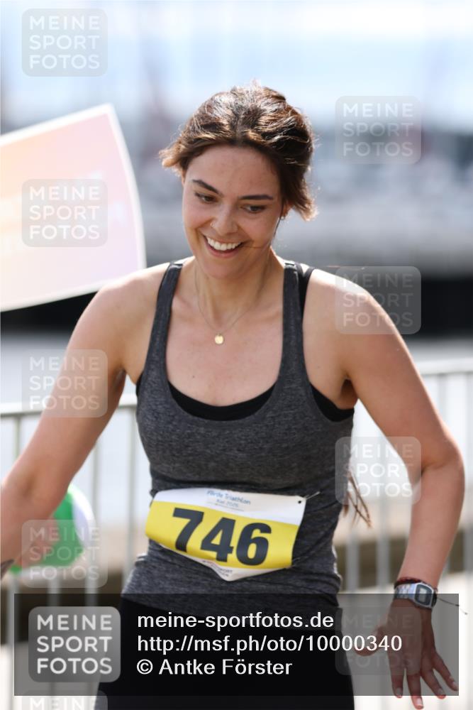 16.08.2026 - KN Förde Triathlon 2026 Antke Förster http://msf.ph/oto/10000340 16.08.2026 14:09:54 Laufen  meine-sportfotos.de