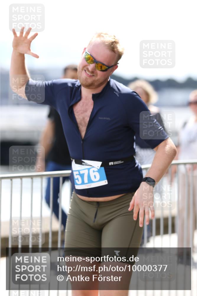 16.08.2026 - KN Förde Triathlon 2026 Antke Förster http://msf.ph/oto/10000377 16.08.2026 14:11:23 Laufen  meine-sportfotos.de