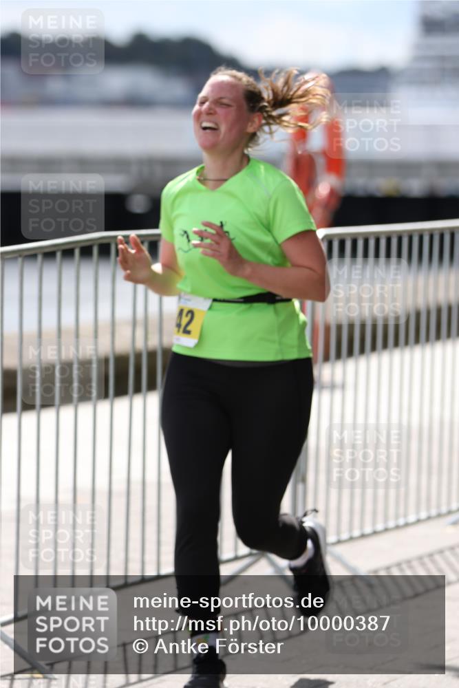16.08.2026 - KN Förde Triathlon 2026 Antke Förster http://msf.ph/oto/10000387 16.08.2026 14:12:42 Laufen  meine-sportfotos.de