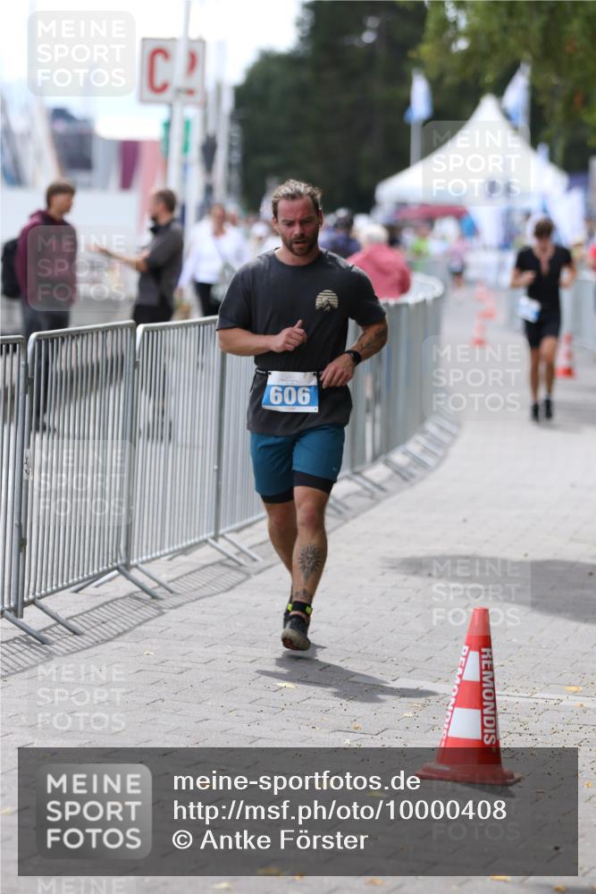 16.08.2026 - KN Förde Triathlon 2026 Antke Förster http://msf.ph/oto/10000408 16.08.2026 14:13:32 Laufen  meine-sportfotos.de