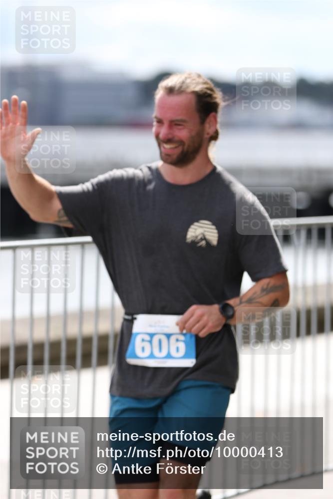 16.08.2026 - KN Förde Triathlon 2026 Antke Förster http://msf.ph/oto/10000413 16.08.2026 14:13:36 Laufen  meine-sportfotos.de
