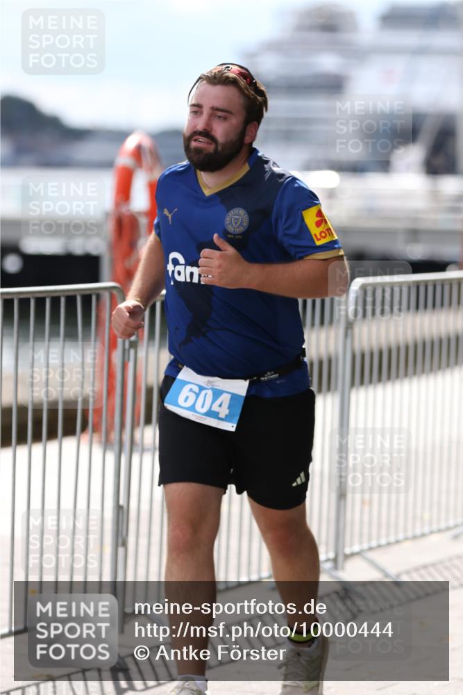 16.08.2026 - KN Förde Triathlon 2026 Antke Förster http://msf.ph/oto/10000444 16.08.2026 14:14:50 Laufen  meine-sportfotos.de