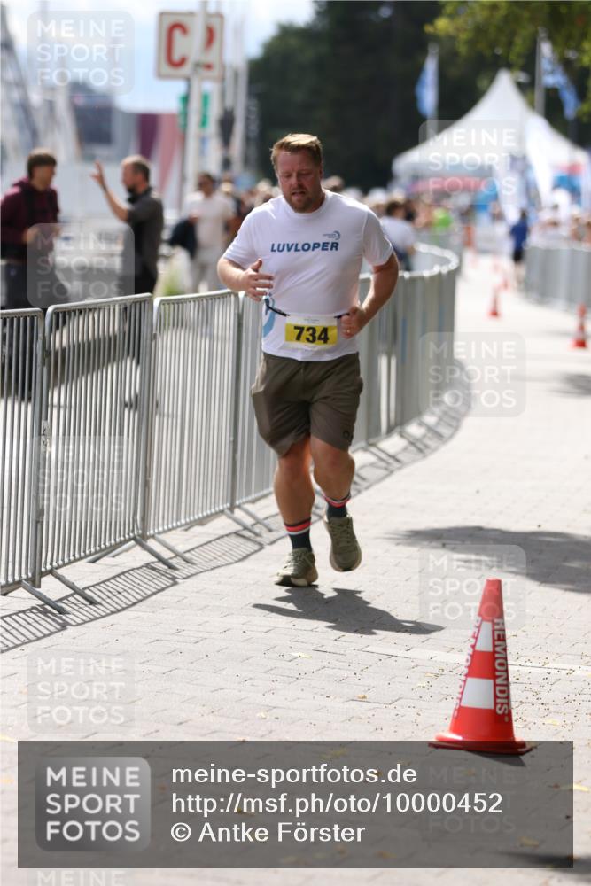 16.08.2026 - KN Förde Triathlon 2026 Antke Förster http://msf.ph/oto/10000452 16.08.2026 14:15:36 Laufen  meine-sportfotos.de