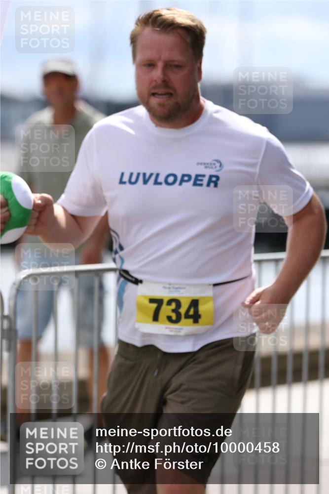 16.08.2026 - KN Förde Triathlon 2026 Antke Förster http://msf.ph/oto/10000458 16.08.2026 14:15:42 Laufen  meine-sportfotos.de