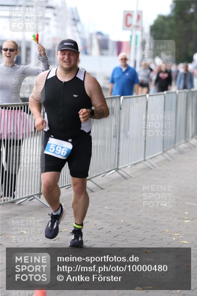 16.08.2026 - KN Förde Triathlon 2026 Antke Förster http://msf.ph/oto/10000480 16.08.2026 14:19:05 Laufen  meine-sportfotos.de
