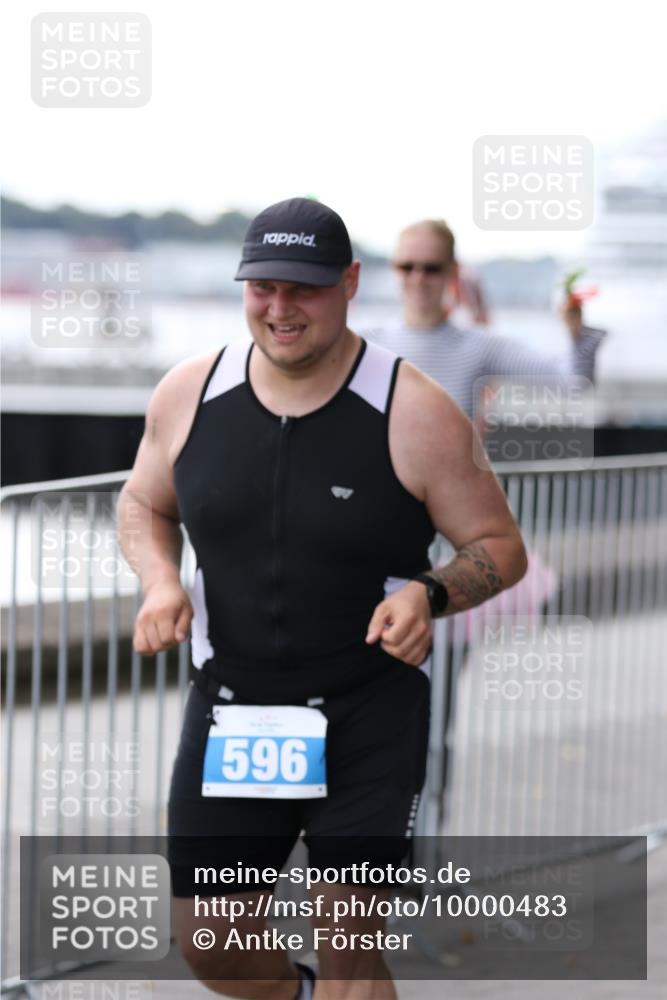 16.08.2026 - KN Förde Triathlon 2026 Antke Förster http://msf.ph/oto/10000483 16.08.2026 14:19:07 Laufen  meine-sportfotos.de
