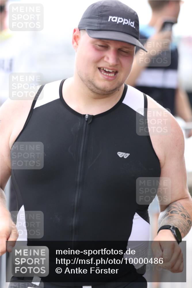 16.08.2026 - KN Förde Triathlon 2026 Antke Förster http://msf.ph/oto/10000486 16.08.2026 14:19:10 Laufen  meine-sportfotos.de