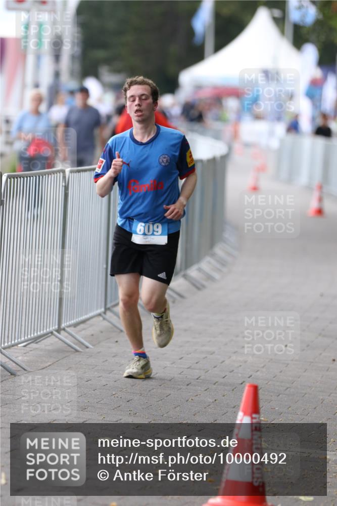 16.08.2026 - KN Förde Triathlon 2026 Antke Förster http://msf.ph/oto/10000492 16.08.2026 14:20:42 Laufen  meine-sportfotos.de