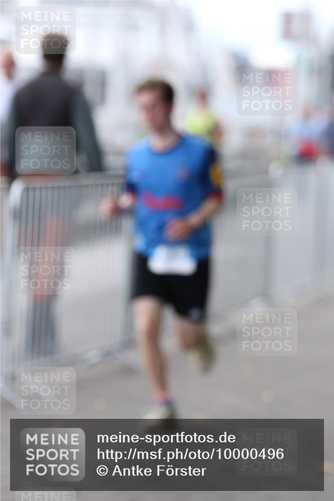 16.08.2026 - KN Förde Triathlon 2026 Antke Förster http://msf.ph/oto/10000496 16.08.2026 14:20:45 Laufen  meine-sportfotos.de