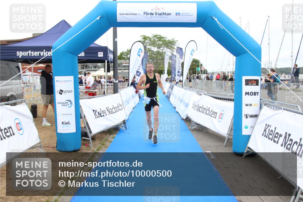 16.08.2026 - KN Förde Triathlon 2026 Markus Tischler http://msf.ph/oto/10000500 16.08.2026 12:21:10 Ziel 372, 372 meine-sportfotos.de