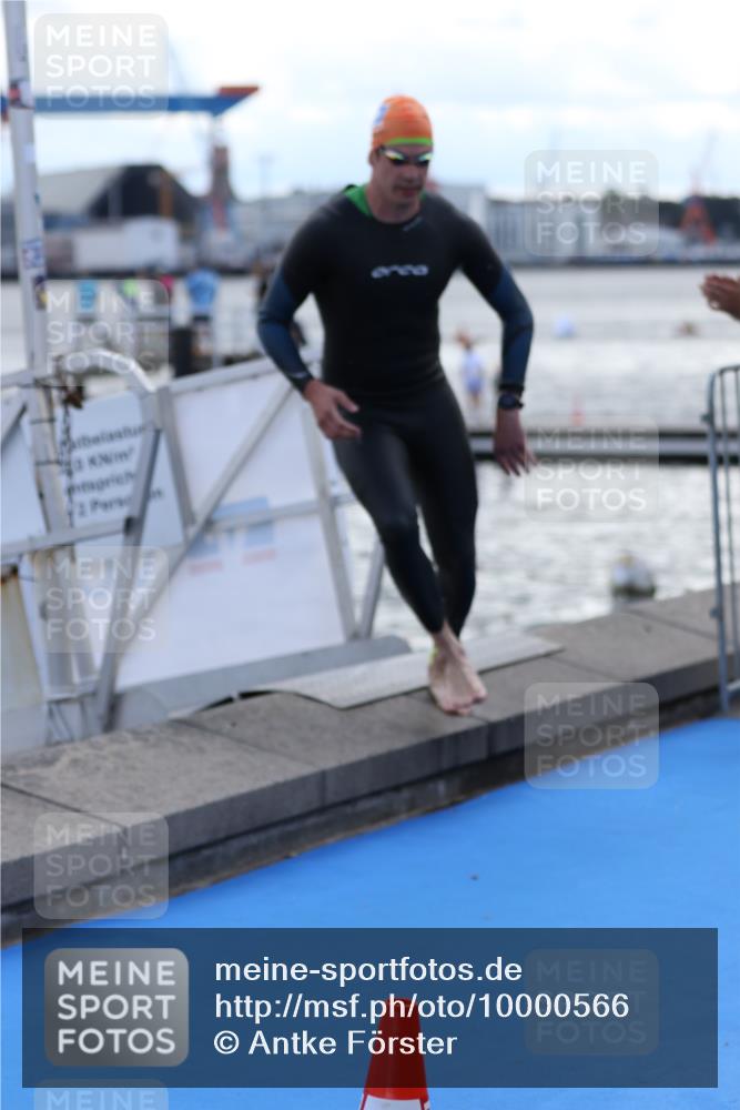 16.08.2026 - KN Förde Triathlon 2026 Antke Förster http://msf.ph/oto/10000566 16.08.2026 14:49:12 Schwimmen 2, 3, 12, 13, 14, 8, 14 meine-sportfotos.de