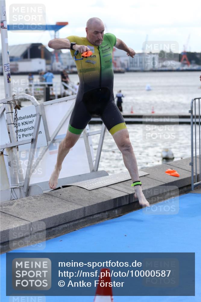 16.08.2026 - KN Förde Triathlon 2026 Antke Förster http://msf.ph/oto/10000587 16.08.2026 14:50:26 Schwimmen 1, 4, 9, 10, 9 meine-sportfotos.de