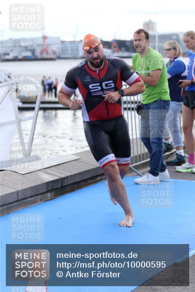 16.08.2026 - KN Förde Triathlon 2026 Antke Förster http://msf.ph/oto/10000595 16.08.2026 14:50:59 Schwimmen 6 meine-sportfotos.de