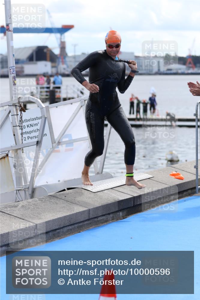 16.08.2026 - KN Förde Triathlon 2026 Antke Förster http://msf.ph/oto/10000596 16.08.2026 14:53:48 Schwimmen 16, 20, 33 meine-sportfotos.de