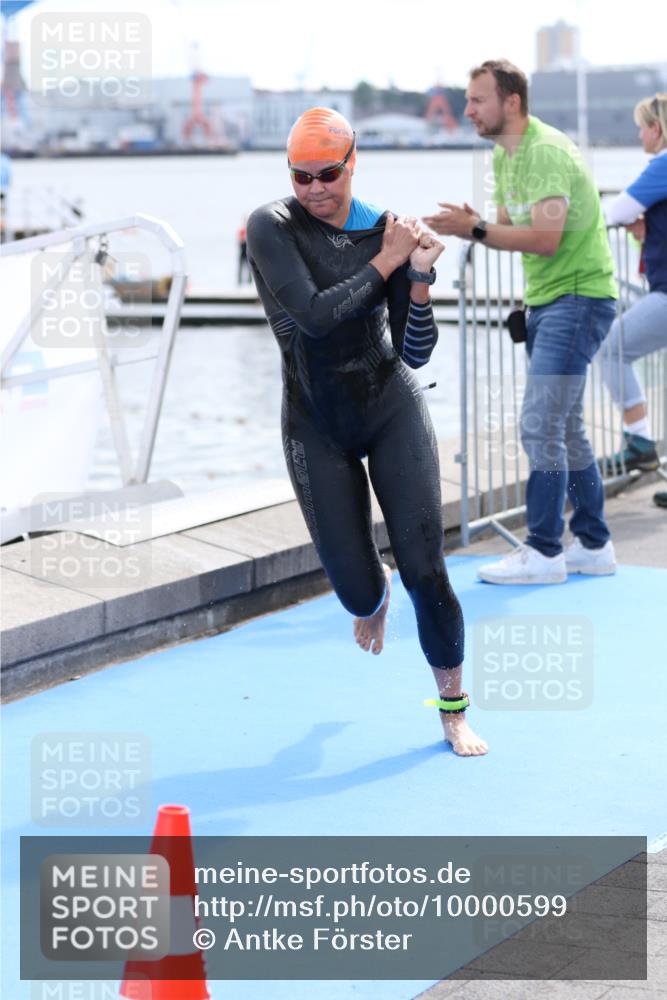 16.08.2026 - KN Förde Triathlon 2026 Antke Förster http://msf.ph/oto/10000599 16.08.2026 14:53:48 Schwimmen 16, 20, 33 meine-sportfotos.de