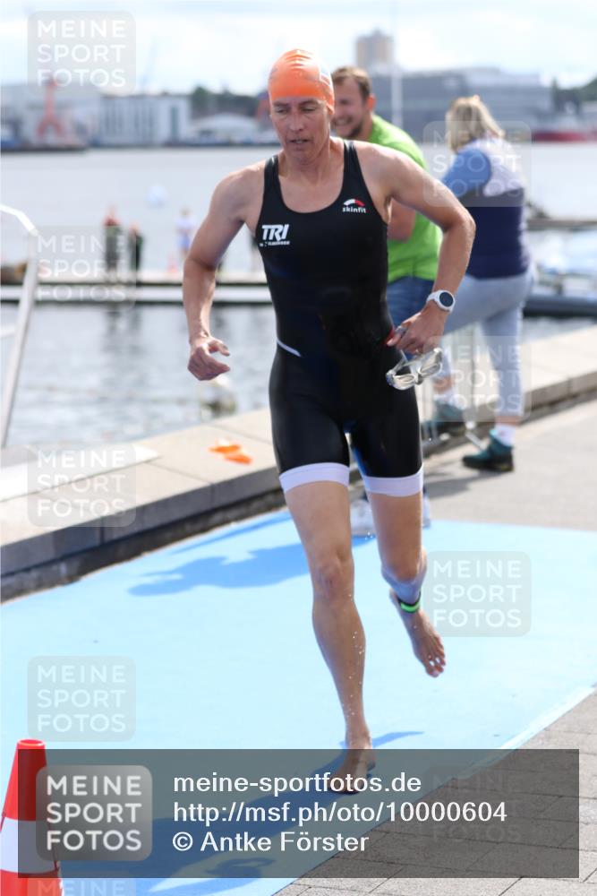 16.08.2026 - KN Förde Triathlon 2026 Antke Förster http://msf.ph/oto/10000604 16.08.2026 14:53:54 Schwimmen 16, 20, 33 meine-sportfotos.de