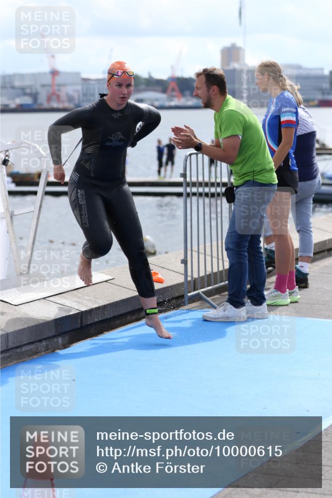 16.08.2026 - KN Förde Triathlon 2026 Antke Förster http://msf.ph/oto/10000615 16.08.2026 14:54:43 Schwimmen 19, 22, 24, 27, 28, 31, 34, 35 meine-sportfotos.de