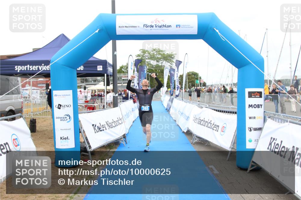 16.08.2026 - KN Förde Triathlon 2026 Markus Tischler http://msf.ph/oto/10000625 16.08.2026 12:22:26 Ziel 365, 365 meine-sportfotos.de