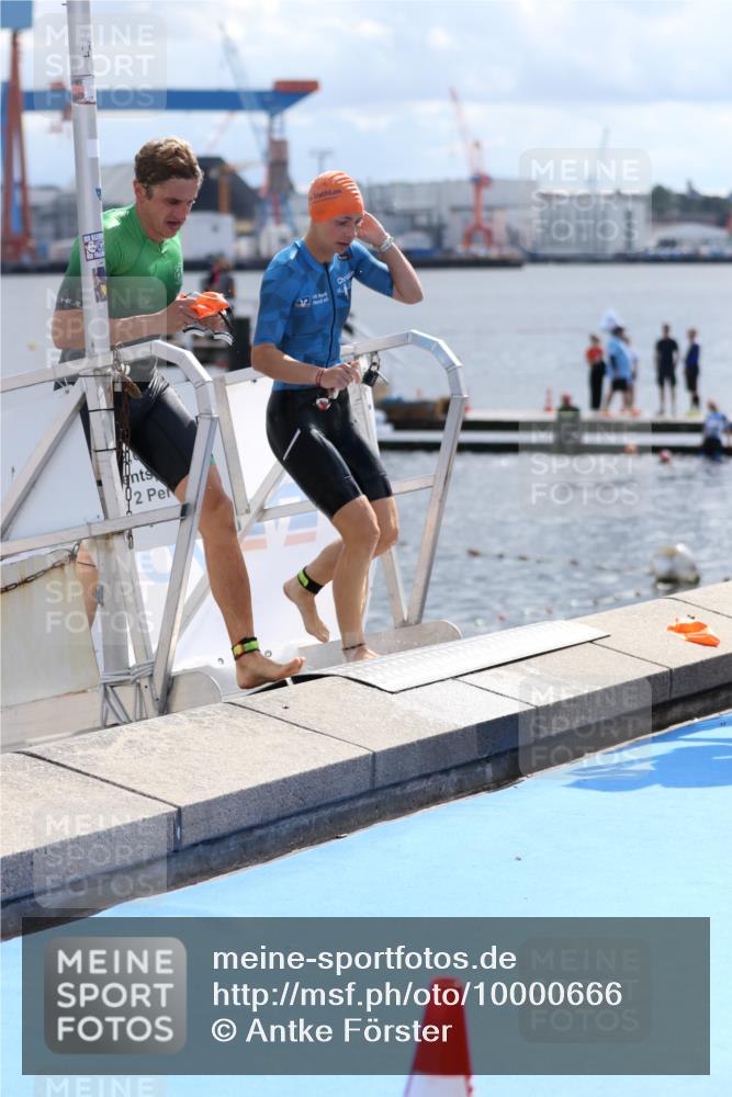 16.08.2026 - KN Förde Triathlon 2026 Antke Förster http://msf.ph/oto/10000666 16.08.2026 14:55:22 Schwimmen 19, 26, 27, 28, 30, 35, 36, 21, 23, 25, 29, 37 meine-sportfotos.de