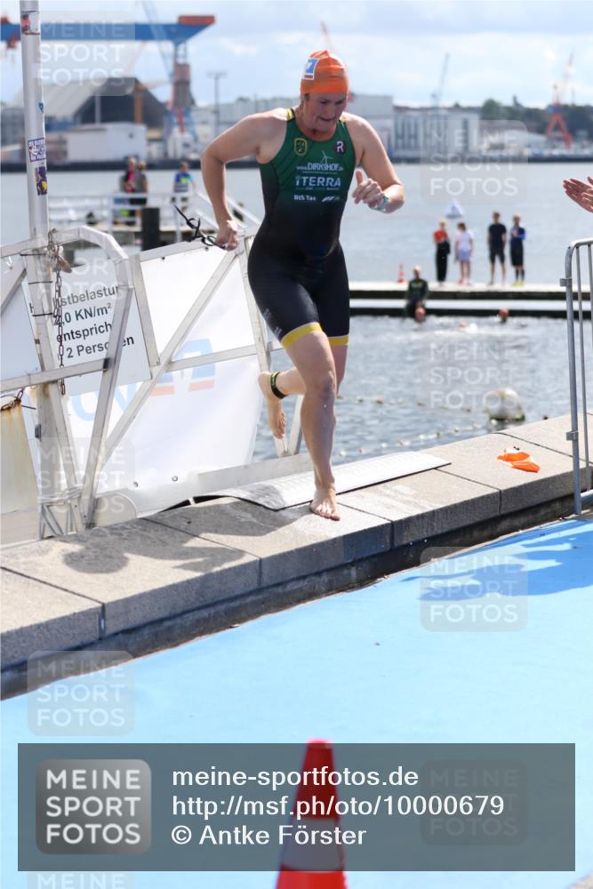 16.08.2026 - KN Förde Triathlon 2026 Antke Förster http://msf.ph/oto/10000679 16.08.2026 14:55:38 Schwimmen 21, 23, 25, 29, 30, 36, 37, 17, 18, 29 meine-sportfotos.de