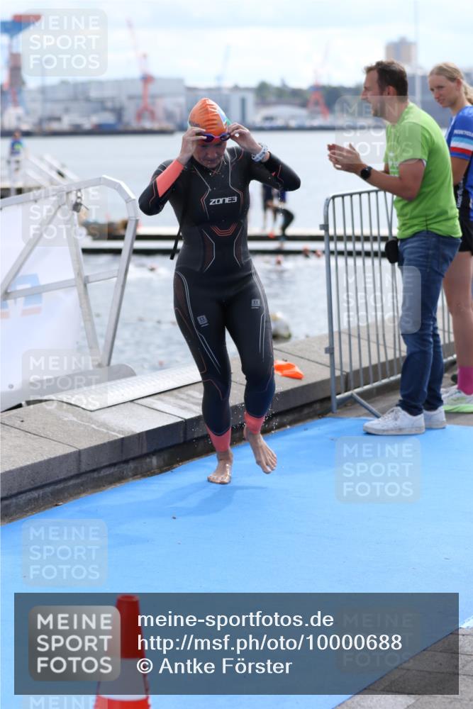 16.08.2026 - KN Förde Triathlon 2026 Antke Förster http://msf.ph/oto/10000688 16.08.2026 14:55:59 Schwimmen 18, 23, 29, 17, 32 meine-sportfotos.de