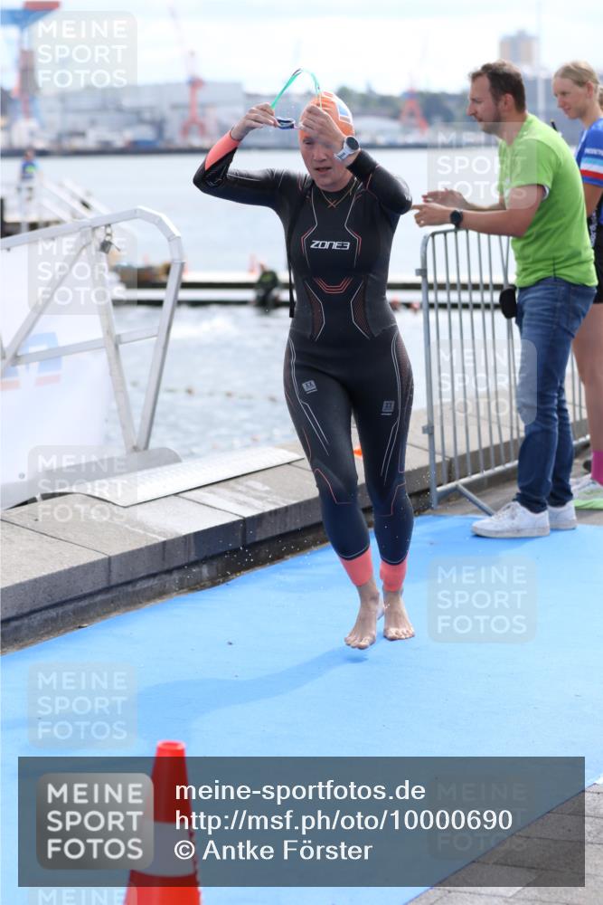 16.08.2026 - KN Förde Triathlon 2026 Antke Förster http://msf.ph/oto/10000690 16.08.2026 14:55:59 Schwimmen 18, 23, 29, 17, 32 meine-sportfotos.de